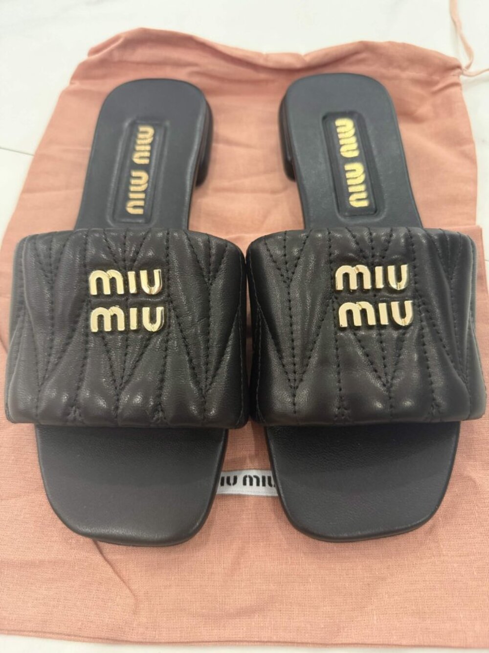 miu miu matelassé nappa leather slides Size 37, 38, 39 - Picture 4 of 4